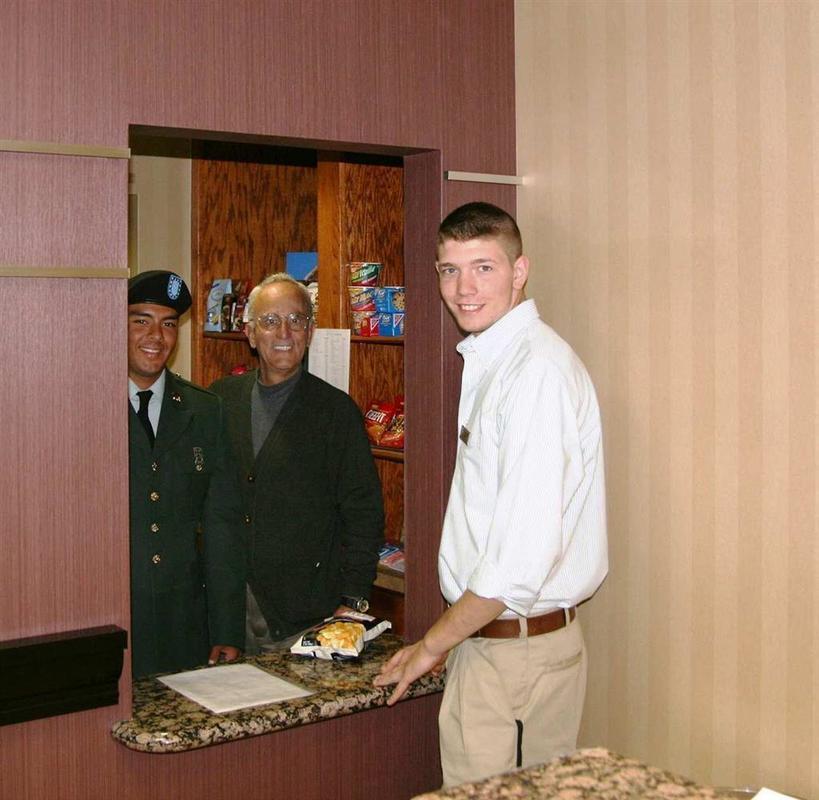 Hampton Inn & Suites Lawton Beltér fotó