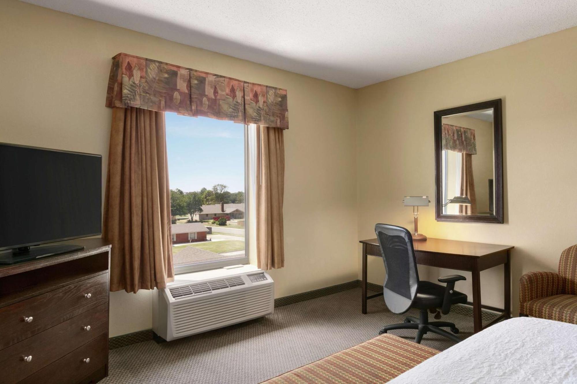 Hampton Inn & Suites Lawton Kültér fotó